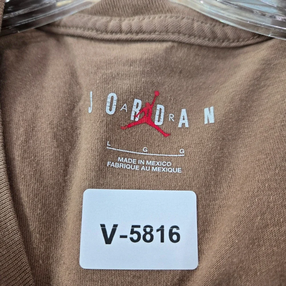 Air Jordan Men Shirt Large Brown Jump Man World Champs Logo Graphic Crew Neck‎